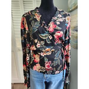 🔥 Jessica Simpson Wrap Top Small Black Floral Cottage Boho